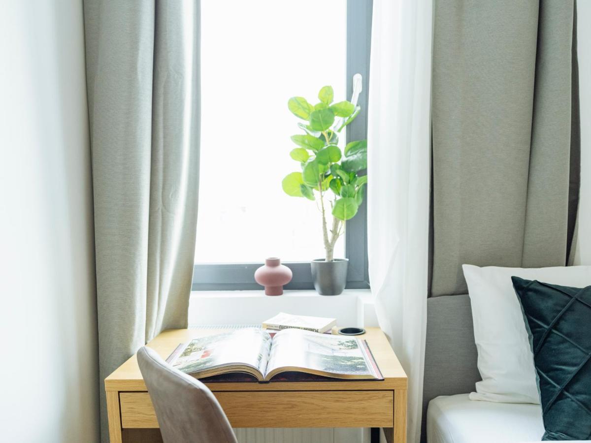Sunny 2Br Flat - Top Location - Amazing Balcony Bucarest Exterior foto