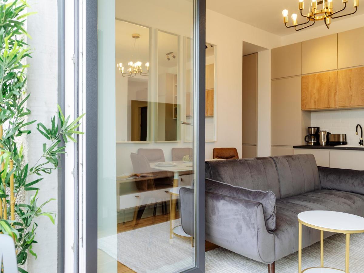 Sunny 2Br Flat - Top Location - Amazing Balcony Bucarest Exterior foto